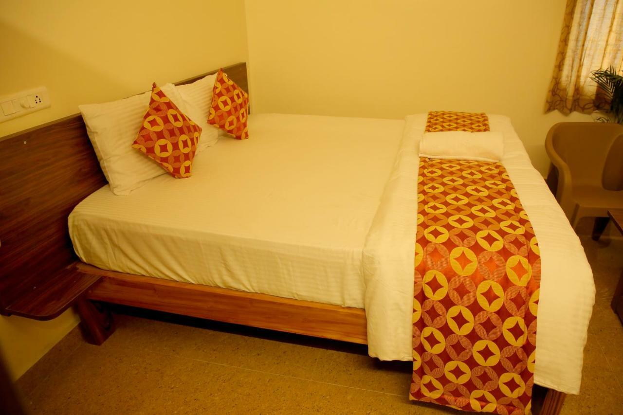 Bhavana Homestay Tirupati Eksteriør bilde