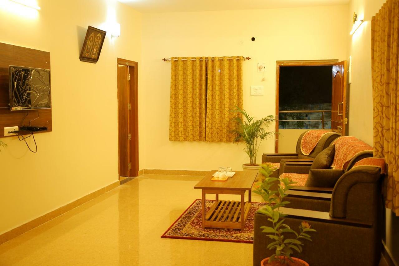 Bhavana Homestay Tirupati Eksteriør bilde