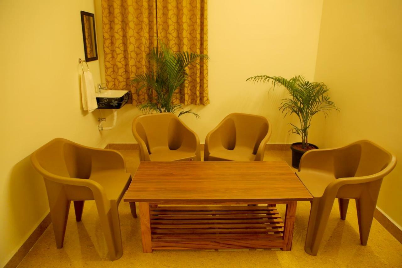 Bhavana Homestay Tirupati Eksteriør bilde